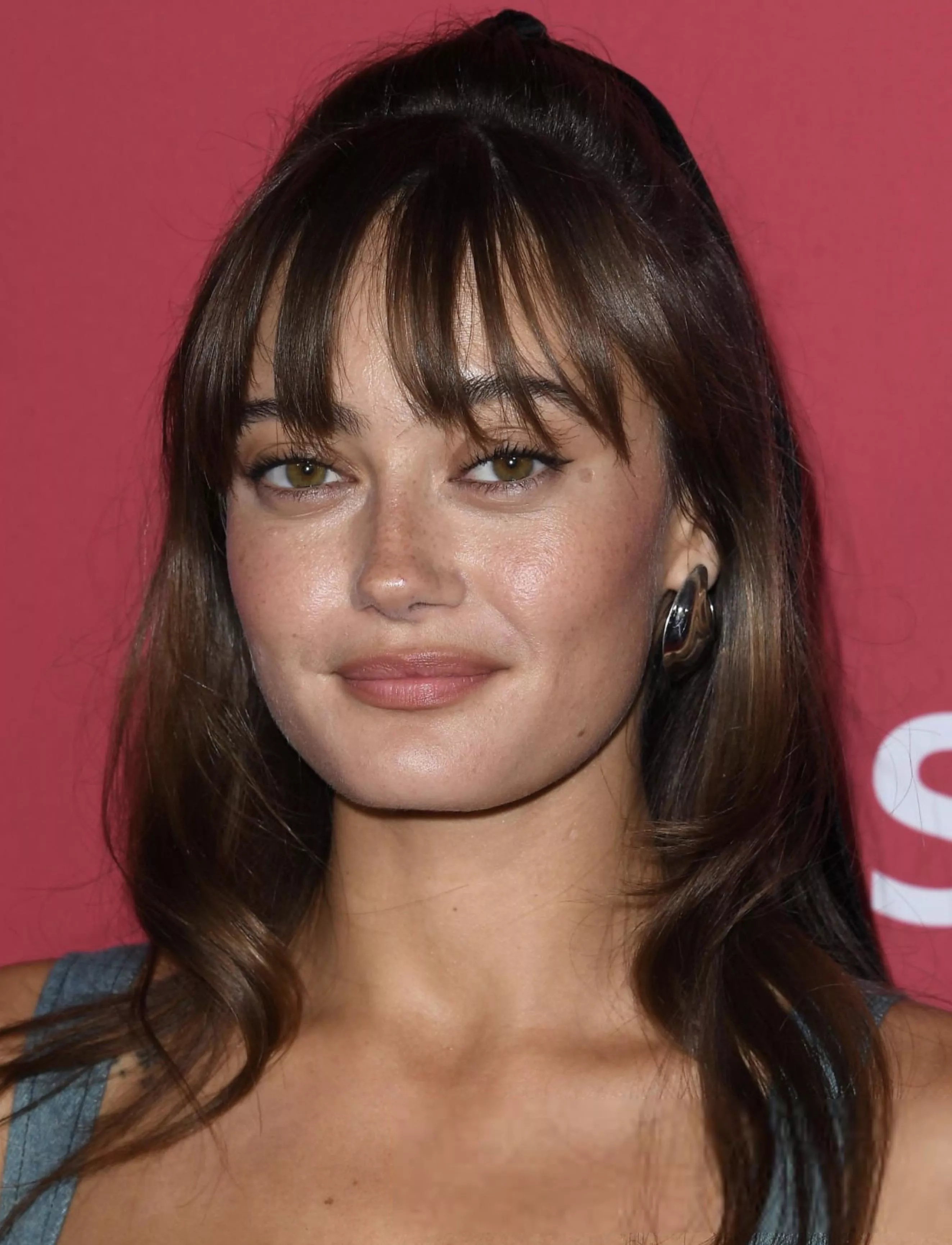 Ella Purnell posted by Ken789gh