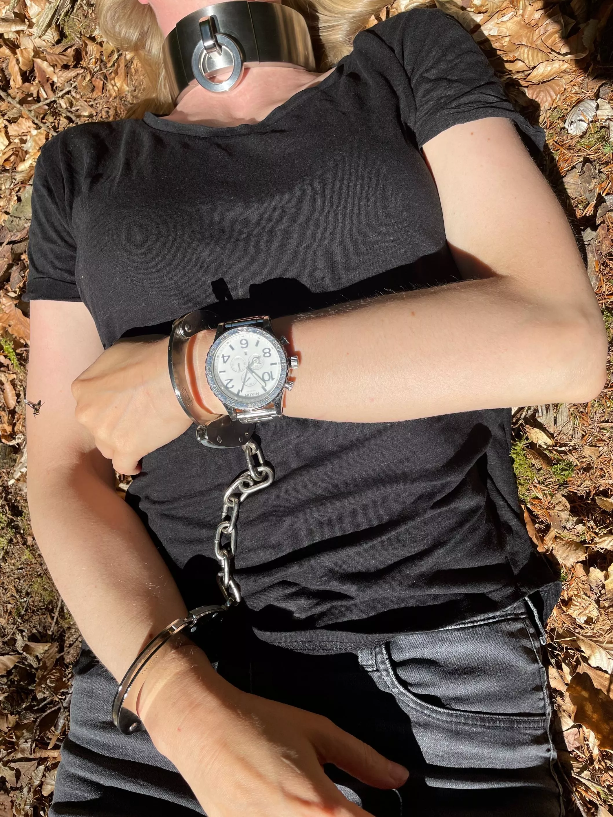 Enjoying my long-chain Clejuso cuffs posted by JessicaShackled