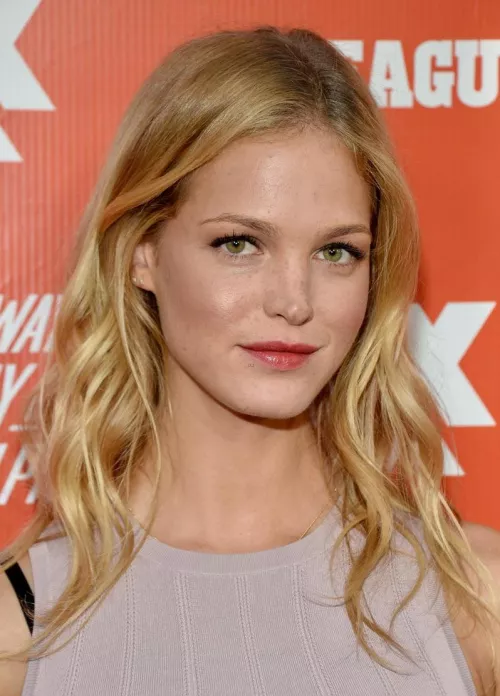 Erin Heatherton by Reasonable-Owl-3857