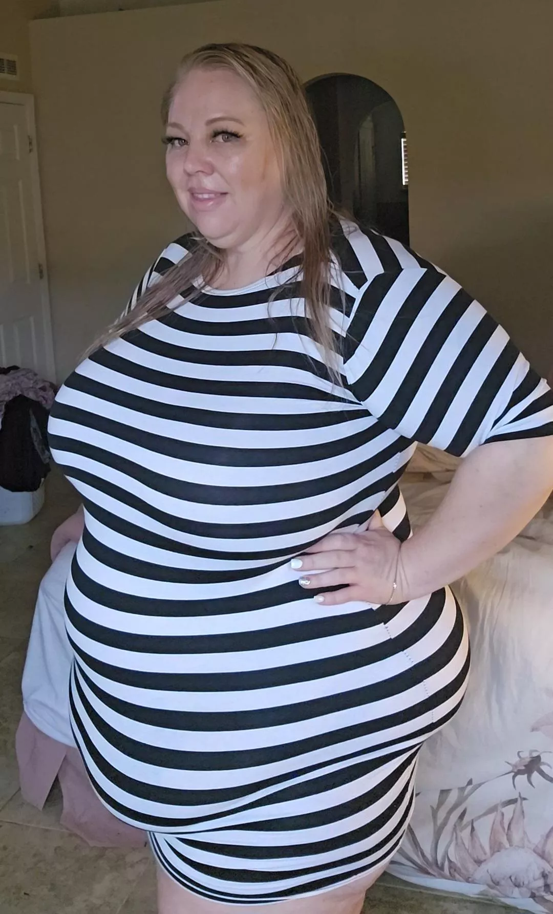 Feeling Frisky  posted by haileyxxxfun