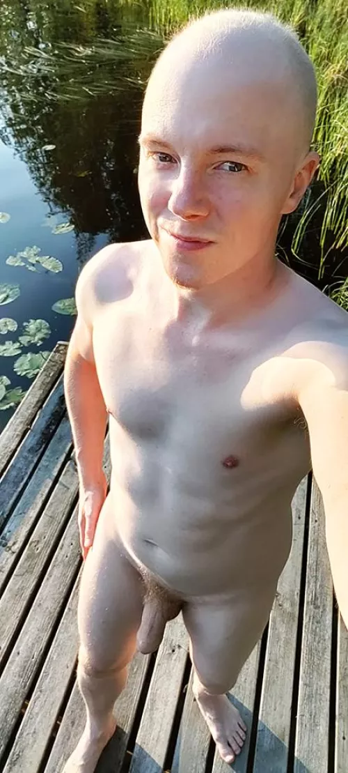 I wanted to post in this sub, so I (m) took my clothes off by NorthAdventurerman