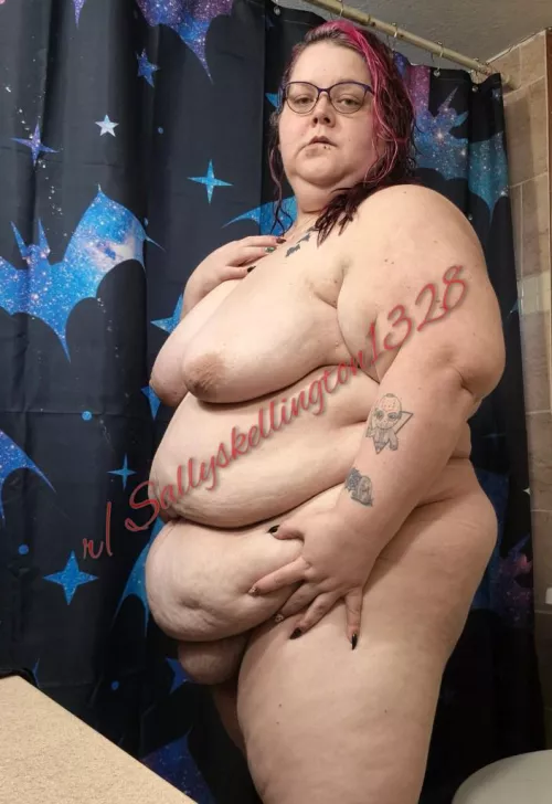 Let's be shower buddies by SallySkellington1328