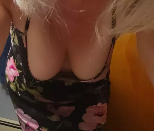 Nice quiet evening at home  by PurpleK56