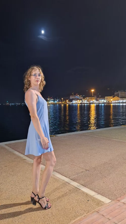 Night walk by Bimbo_Marta