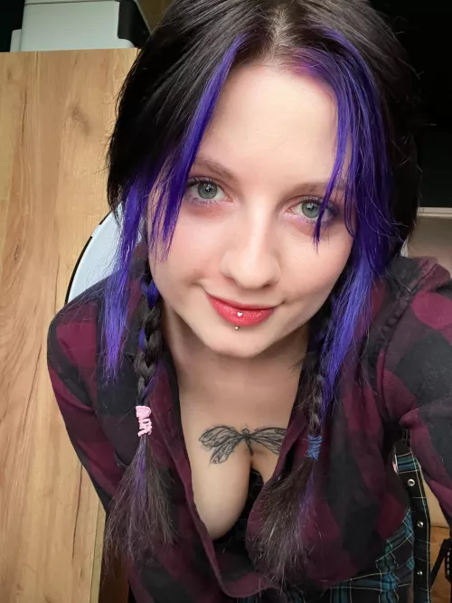 oh no ;p almost slipped by Littlest_Fern