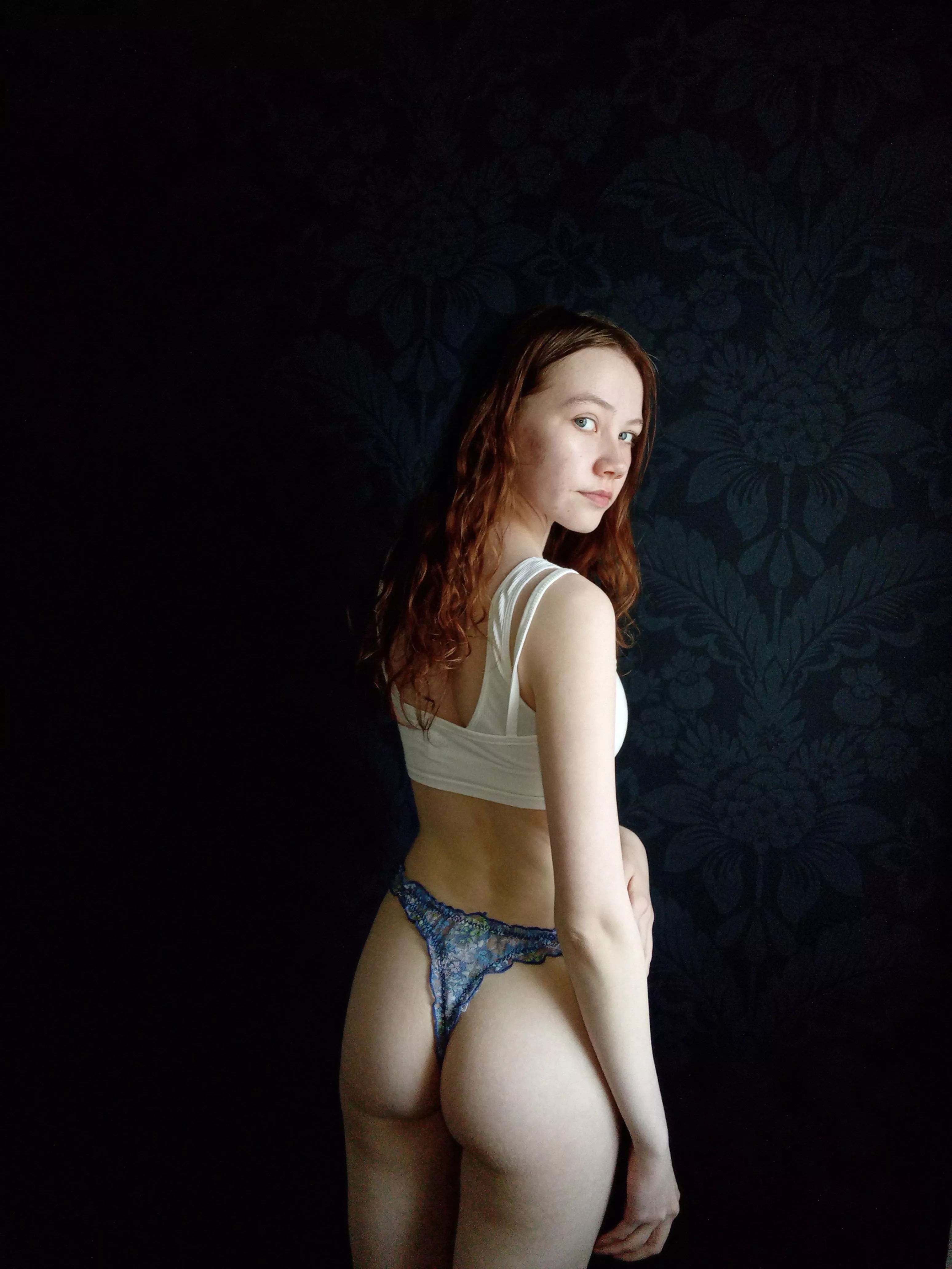 Pretty ass in a thong posted by ItsmeRileyIsabel