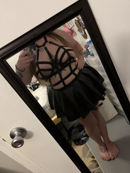 This bbw is loving her new outift by Gracisey
