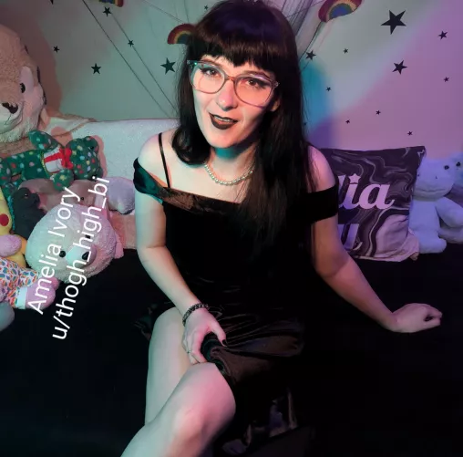 Would you let me rub my bulge against your ass? by thogh_high_bi