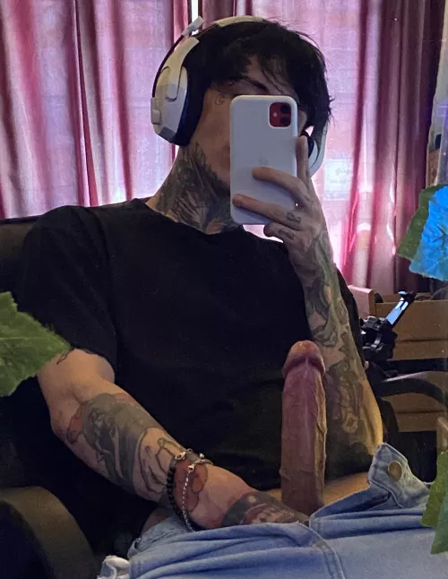 Describe my cock in three words by Scottyqk