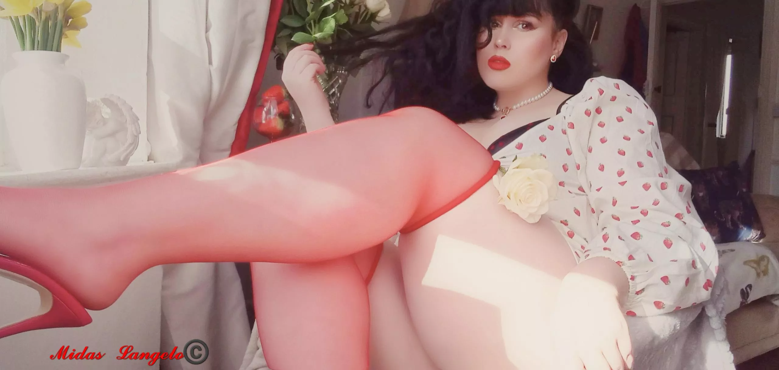 European Erotica. The Red Pantyhose Collection.   posted by MidasLangelo