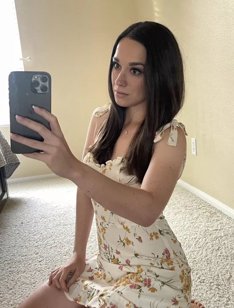 Freckles and sundresses go hand in hand.  by AlanaAraya