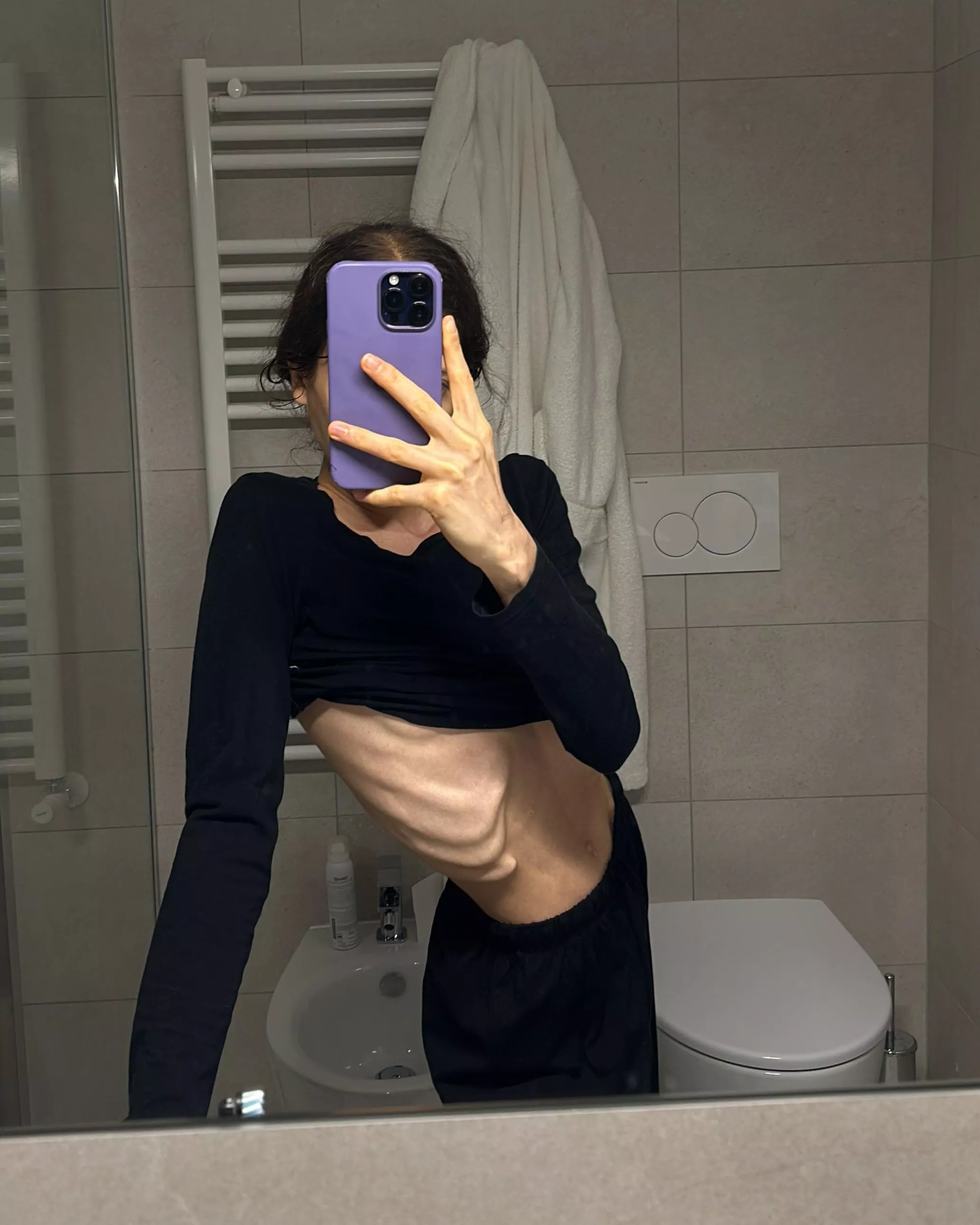 Going to sleep posted by ClaraNekoo