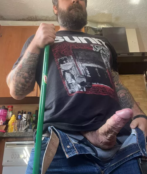 Had a party at my house last night. Cum help me clean up? by WesternResearch