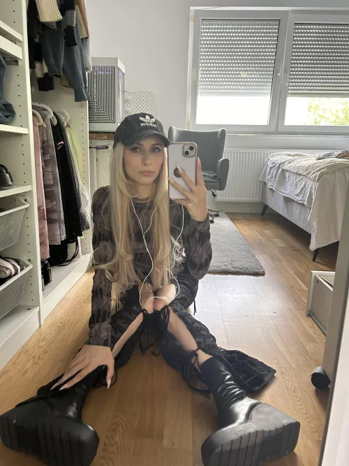 i go to business meetings like this by kimylia