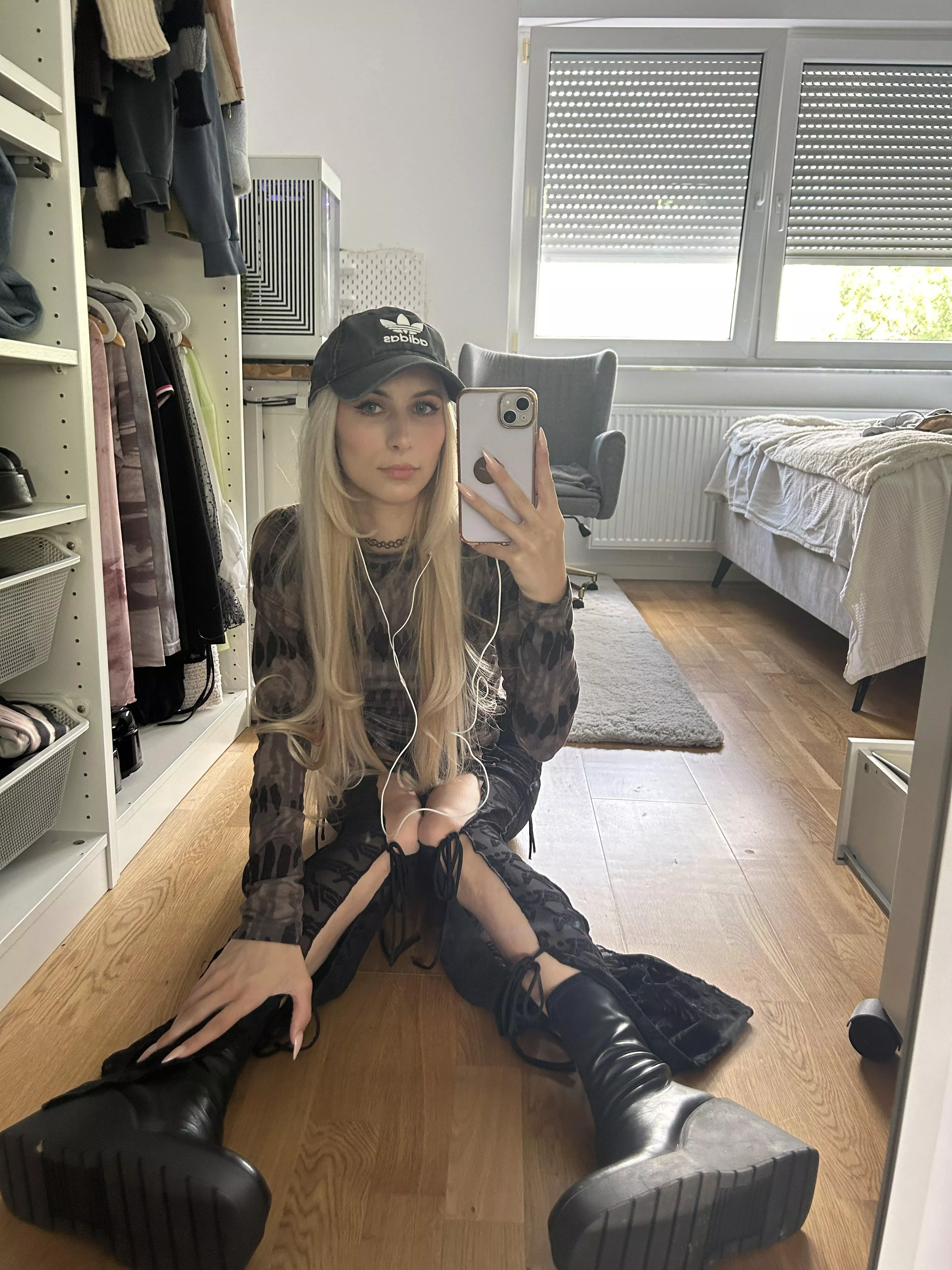 i go to business meetings like this posted by kimylia