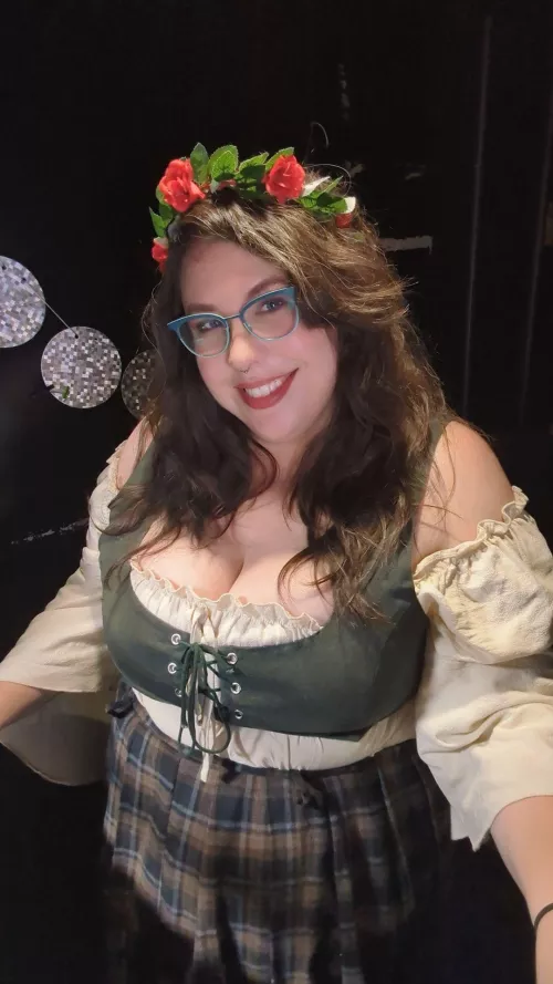 I love wearing a crown. Especially when it's made with flowers! by autumn_winters_of