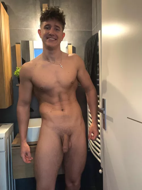 I wanna get my cock sucked till I can't stand by Narrow_Dare_9523