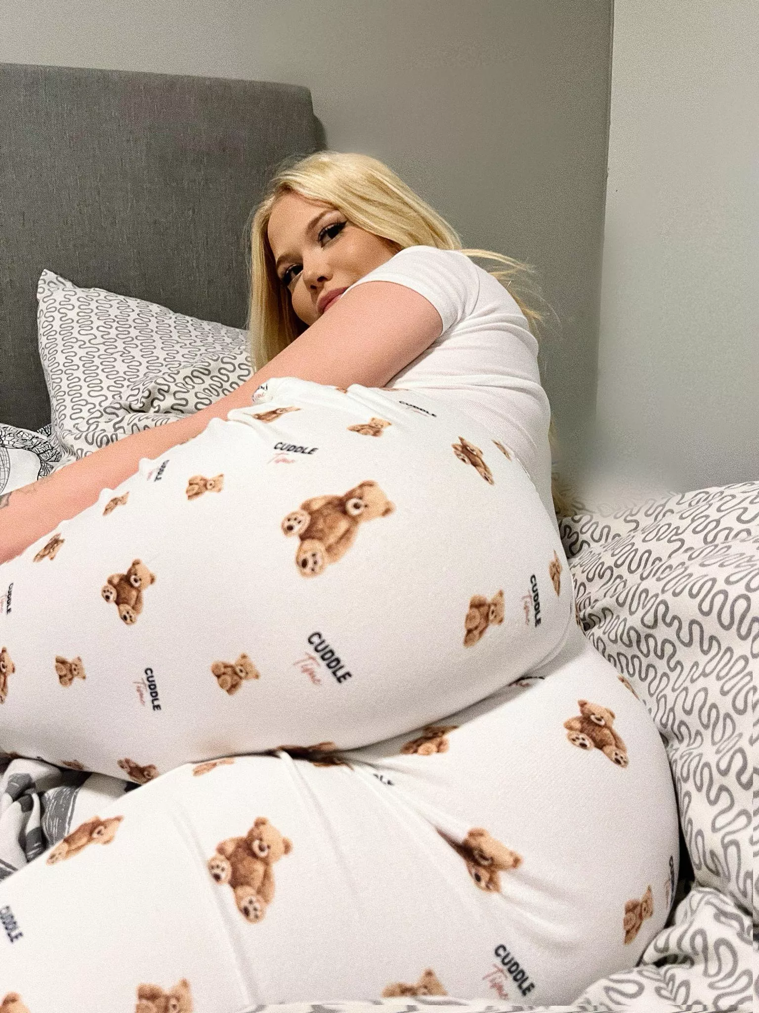 Just 18 and ready to have fun posted by mirellemiauu