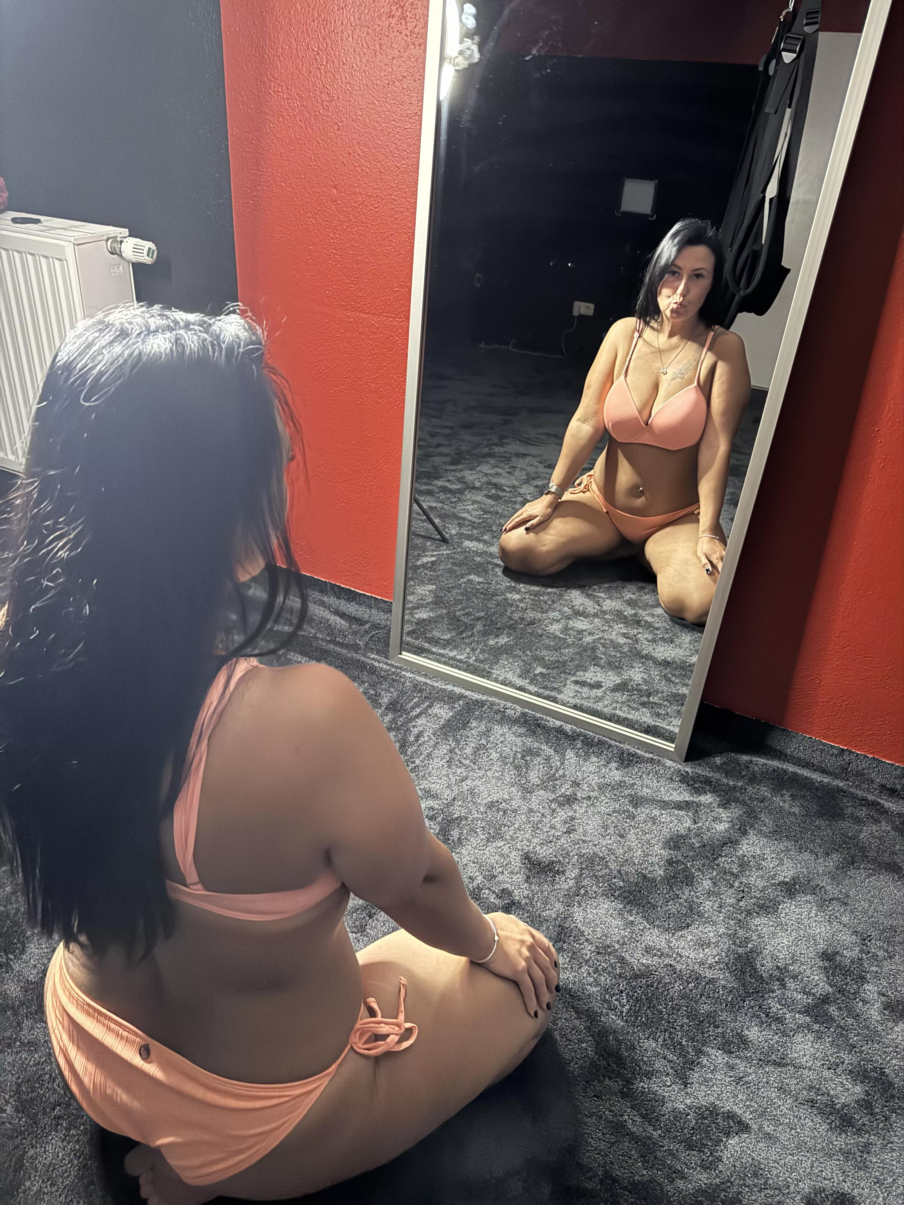 Mirror moment posted by PatternPleasant9786