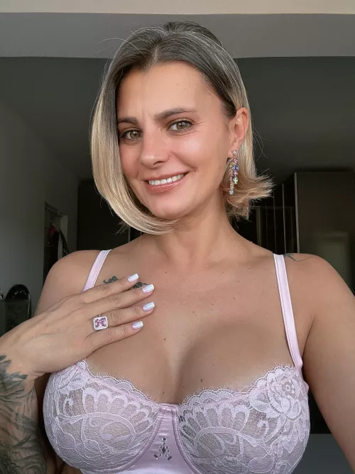  Mommy needs some attention  by StreetGlassShower