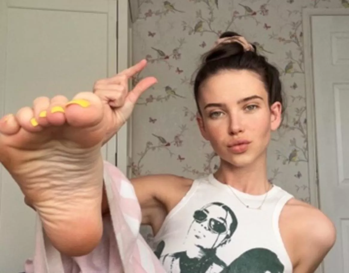 Oh your tiny  posted by Accomplished_Bid_828