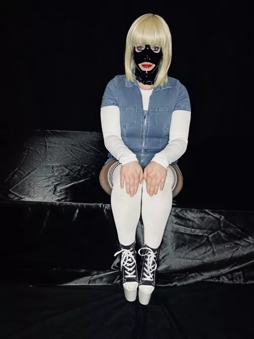 🖤 what do you think about hoods with wigs? 💙 by LatexLovers2