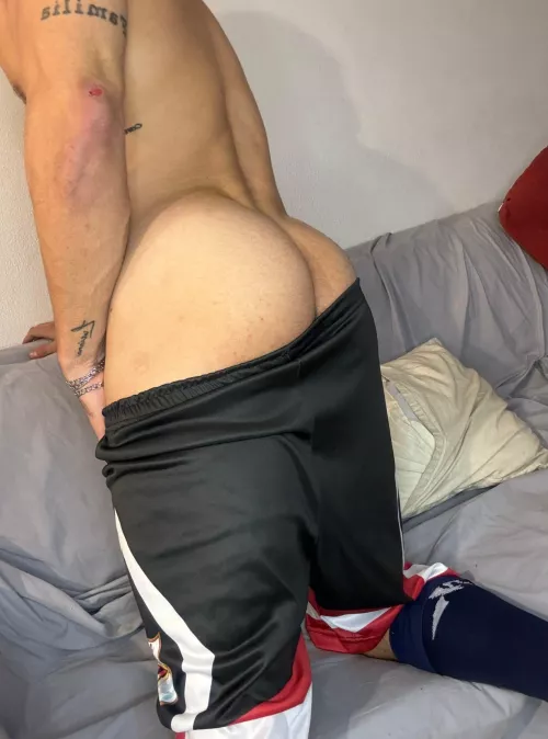 What's your favorite part of a man's naked ass? by KingOliverXOXO