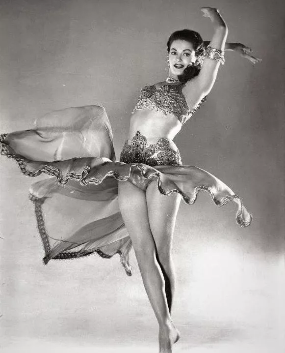 Yvonne de Carlo (1940s) posted by bil_sabab