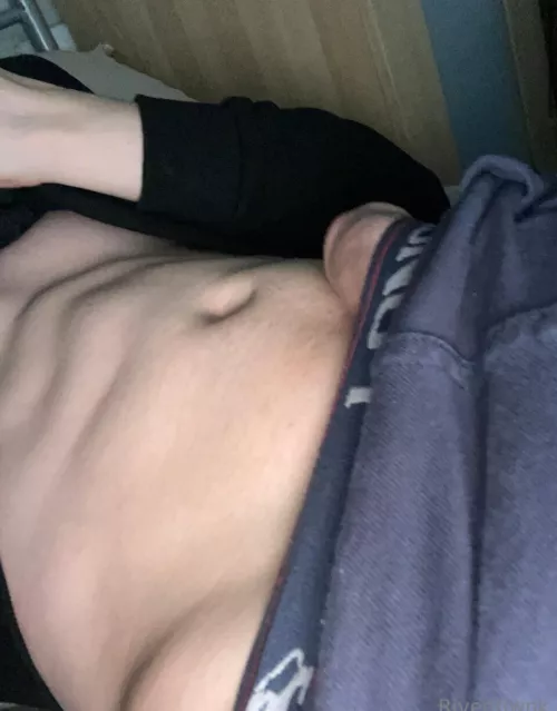 [18] i caught you peeking 🙈👀 by SnooPaintings5282