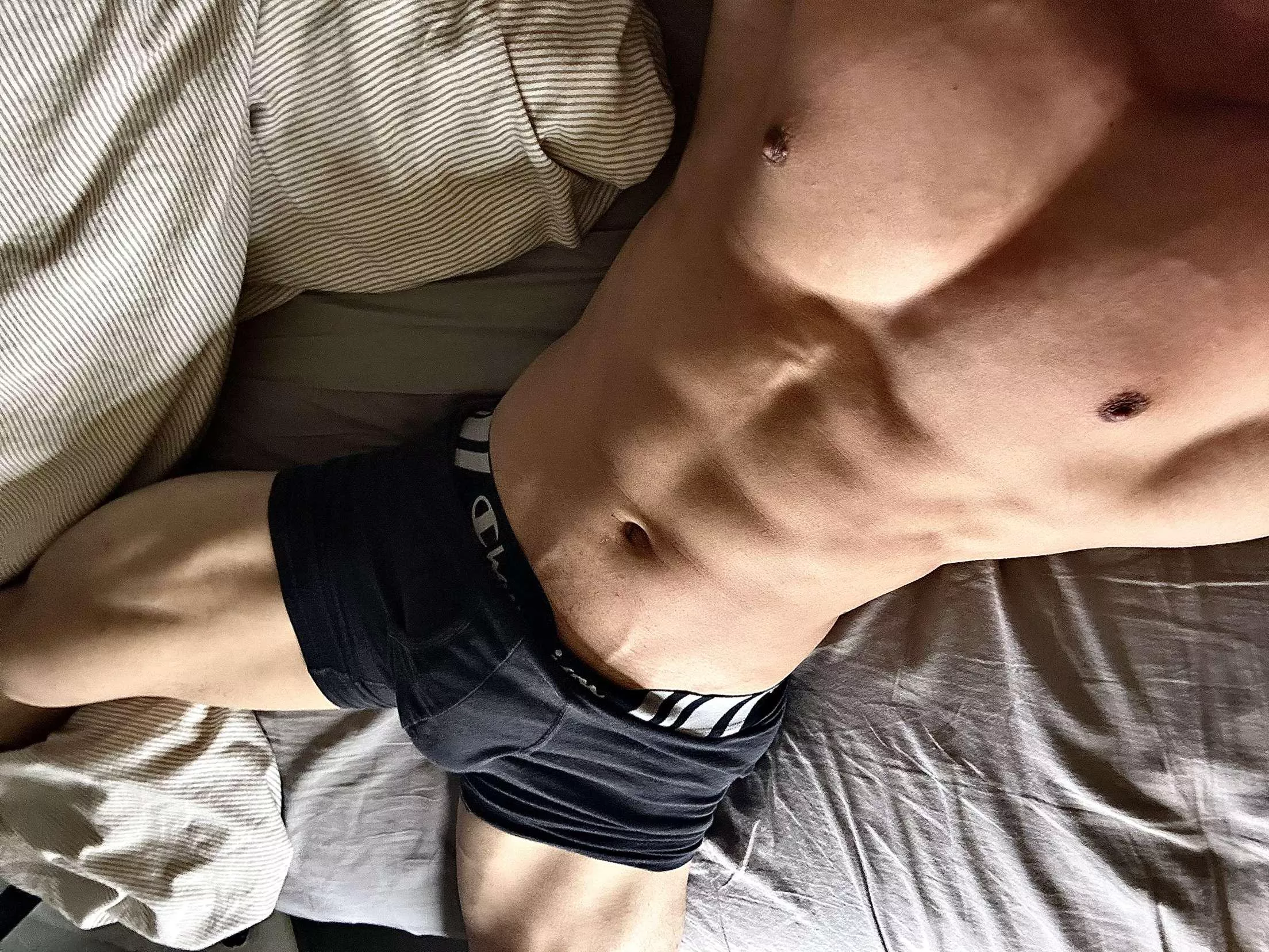 [19] how many rounds we going? posted by AlexParkxxx