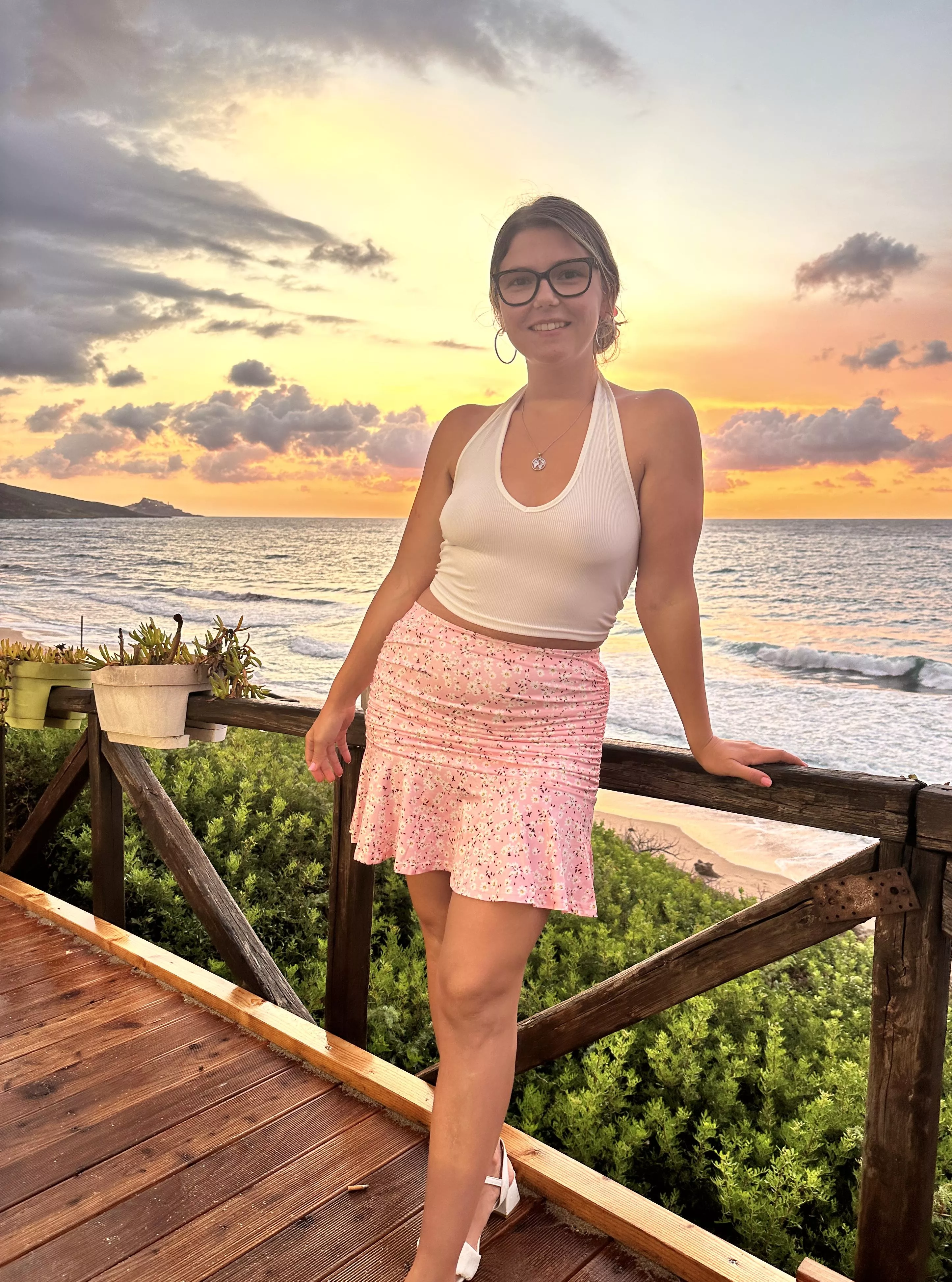 Anytime Anywhere [OC] posted by nadia_noode