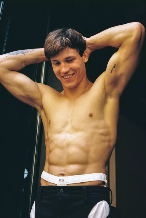 best pits in this seb ever  by EniglnmaFleur