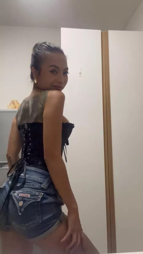 Care to join me in a game of seduction? by essanirvana