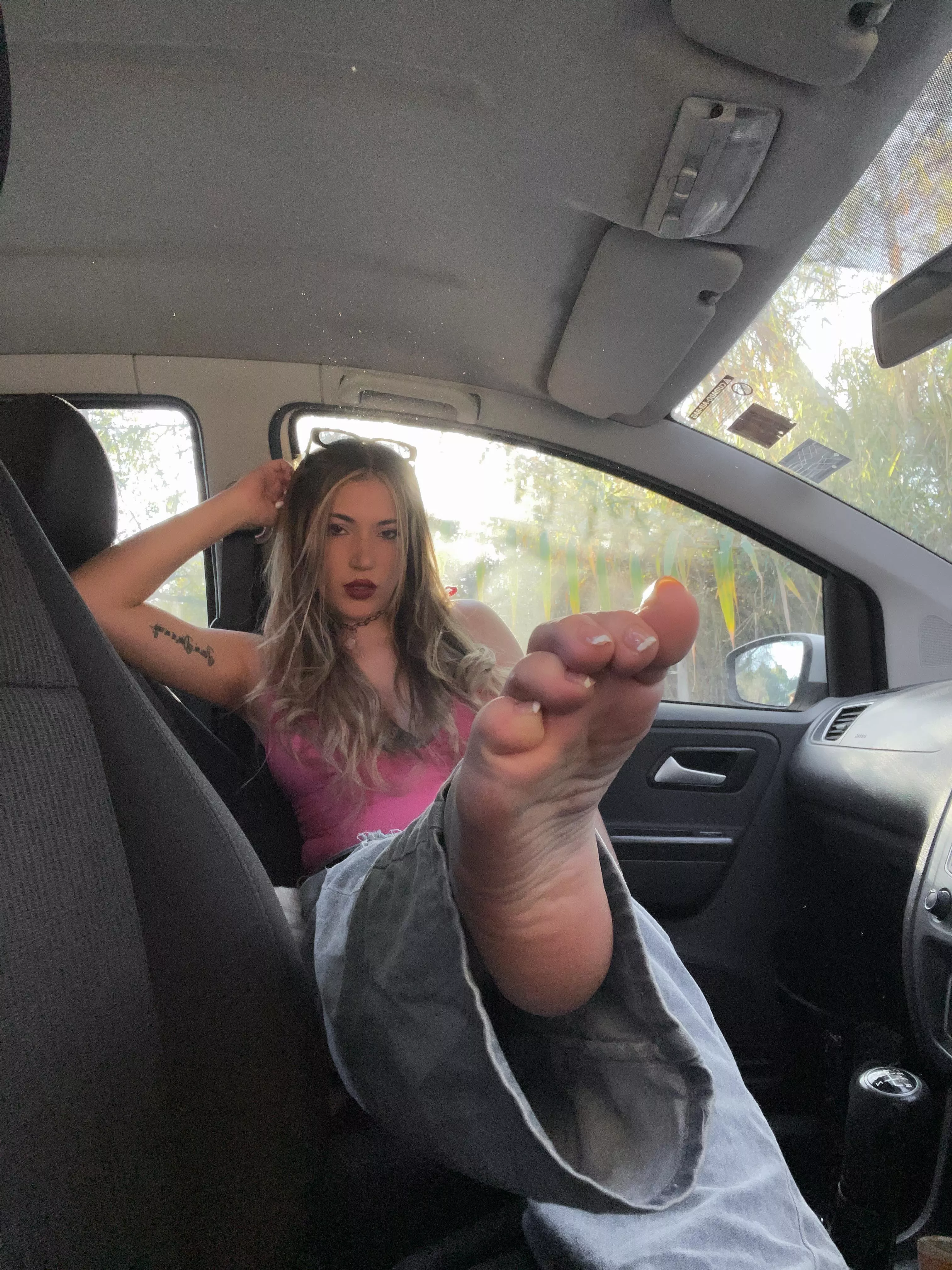 coming back from my pedicure day, do you like it? posted by honneymoon111