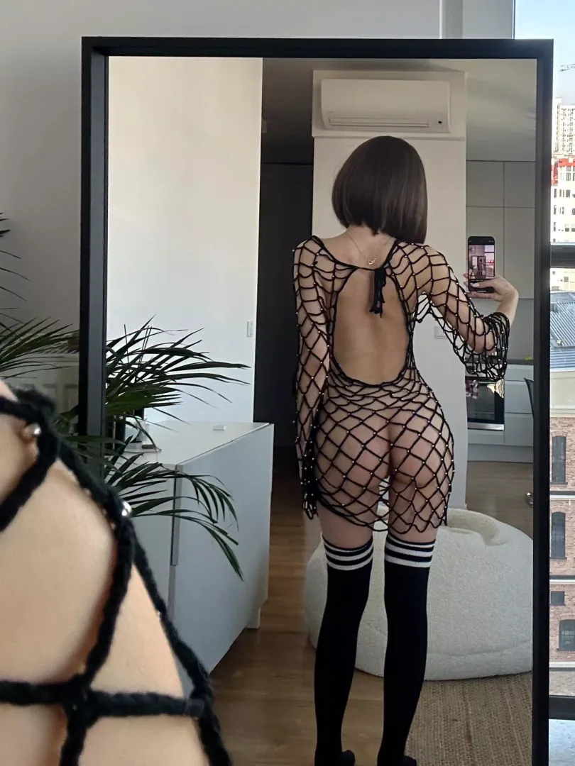 Even though I’m small, would you still fuck me?🥰 posted by dreamgirllllll