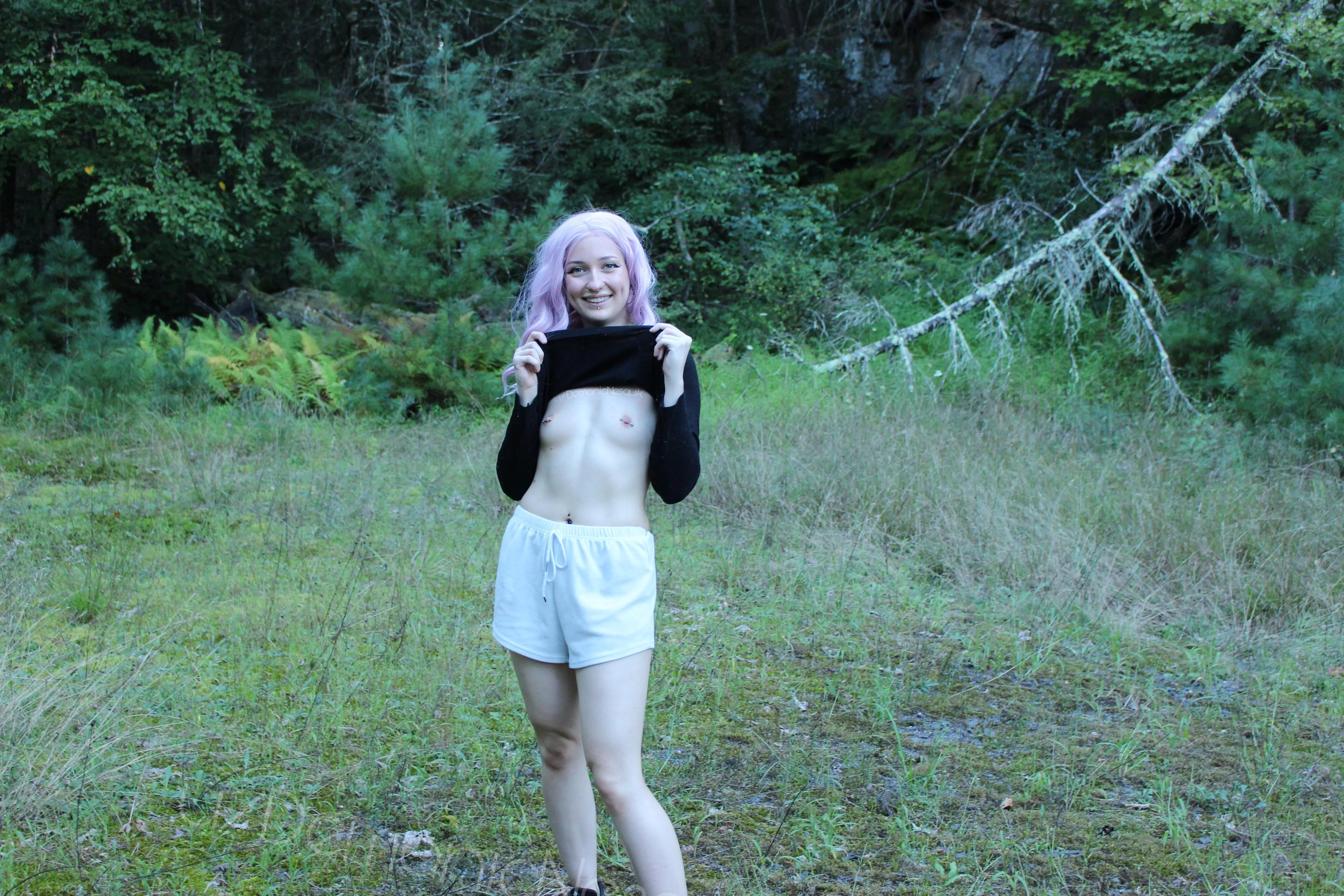 Forest flashes are so hot! posted by DemonicNesquik