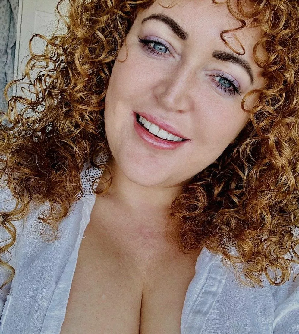 how often do you notice when a girl has their buttons undone posted by Extreme-Run-4518