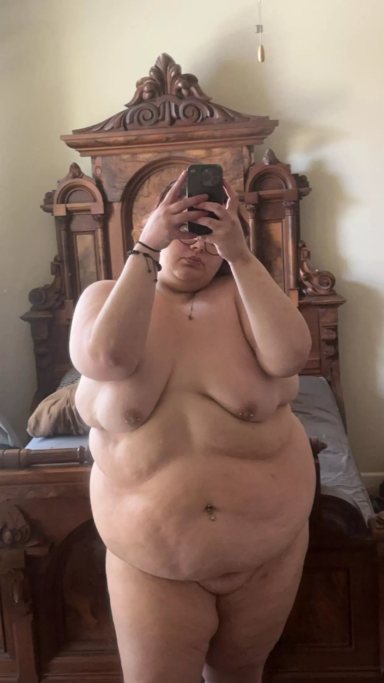 imagine what could happen between us 👀 posted by softestfattie