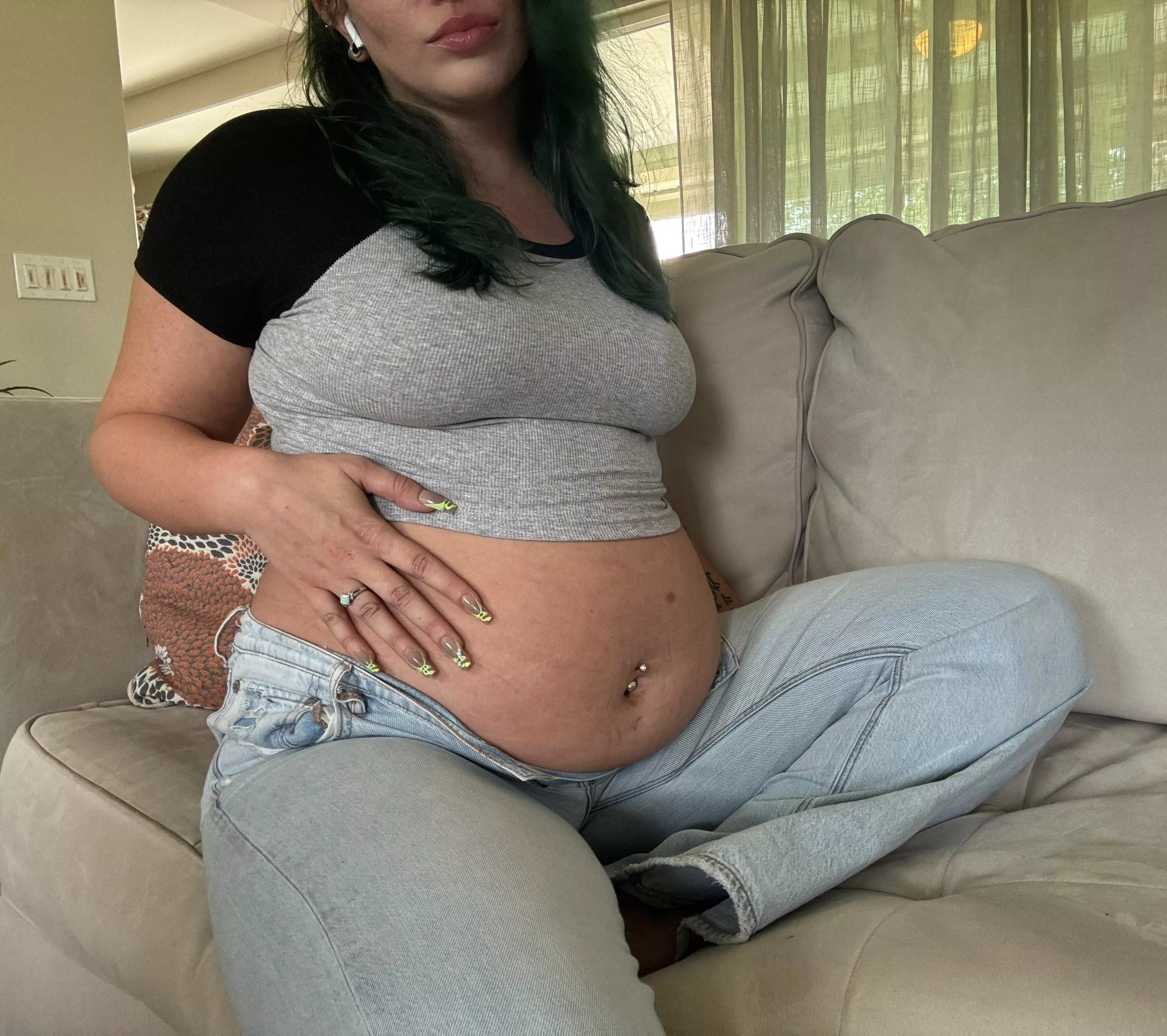 It feels so good to just let it all out 😮‍💨 posted by bellagirlsbelly