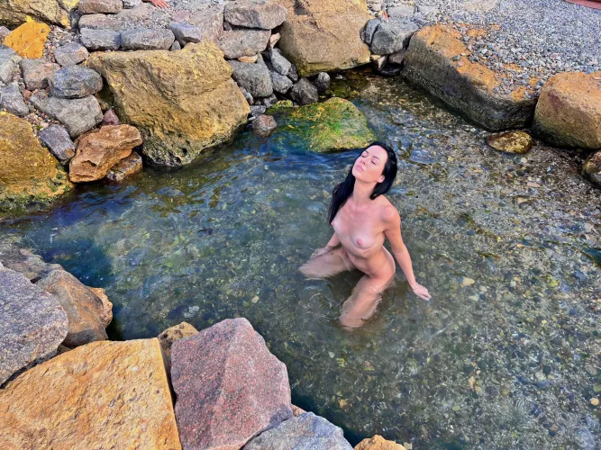 Love being naked outside by FitSidSecret