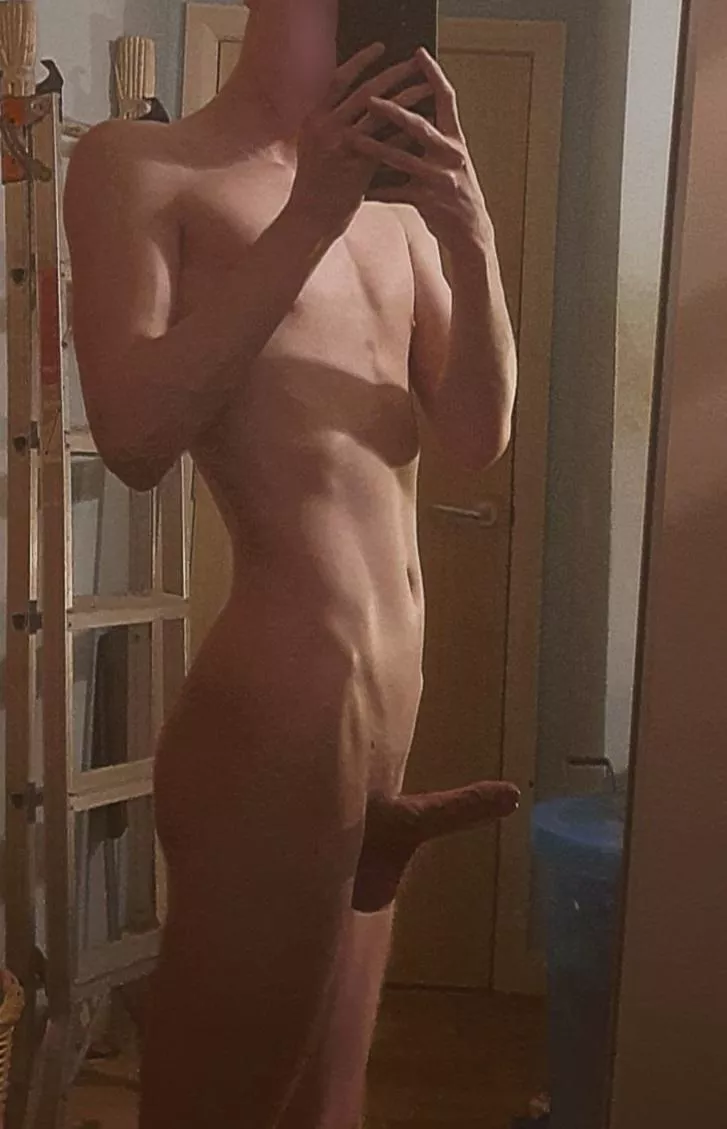 Need friends to send nudes to when I get horny 🙏 posted by No_Fee369