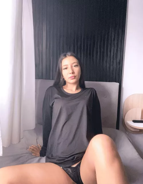 Wanna do it while my bf is busy by ExistingBee980