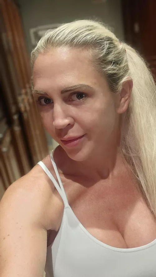 What do you think of this 60 year old without makeup... by MILFKathy