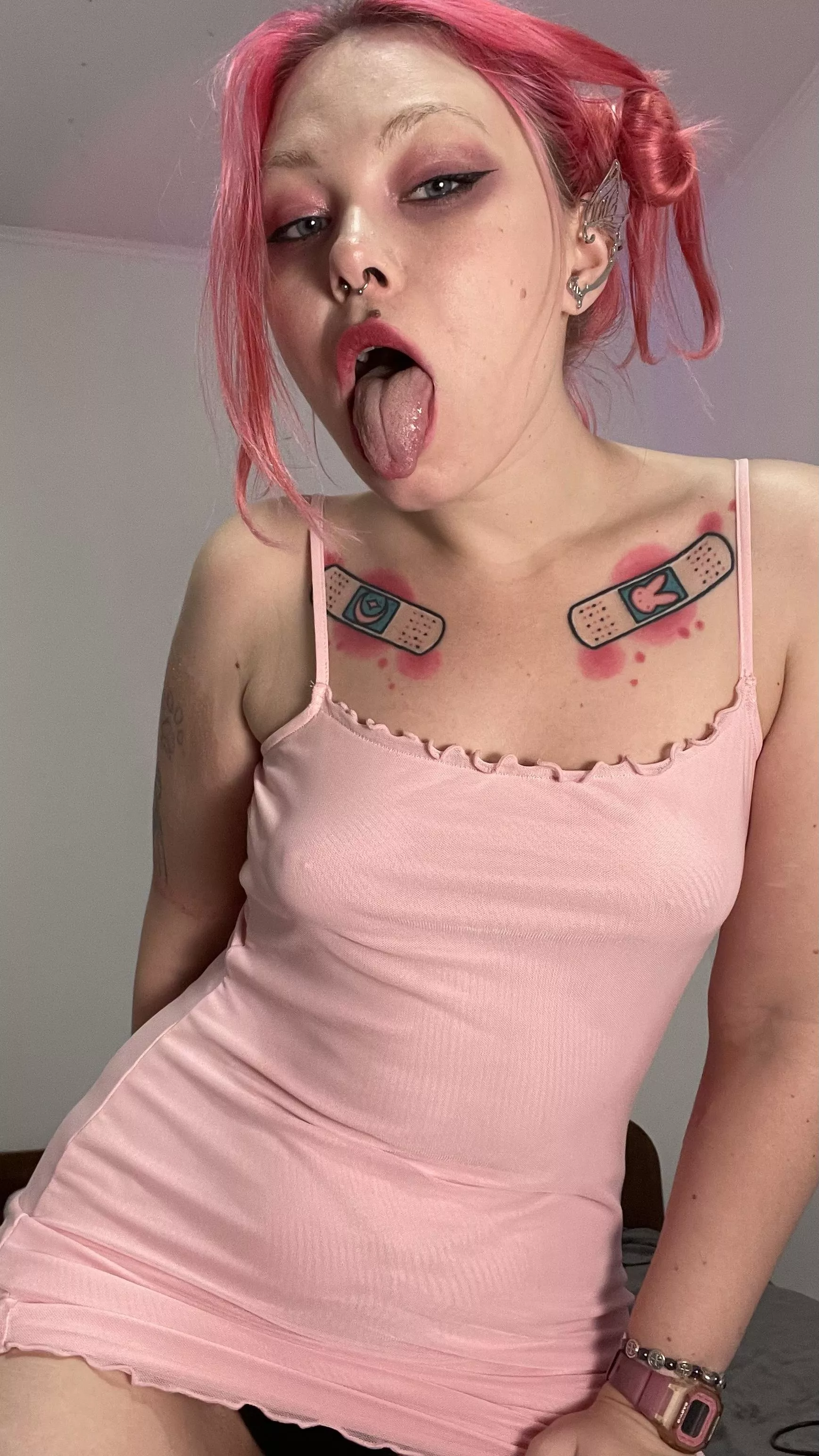 you'd like to see what that girl with the pink hair can do, wouldn't you posted by SweetGoddessDream