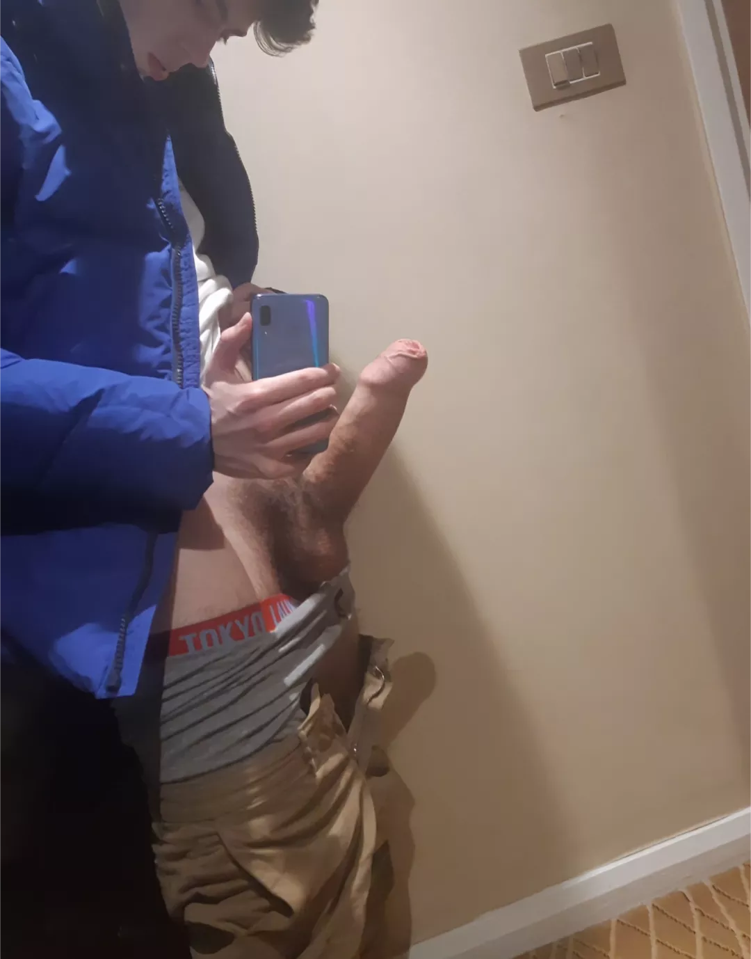 Your boyfriend is smaller than a guy half his age? Wow (19) posted by Martin_Half_Horse