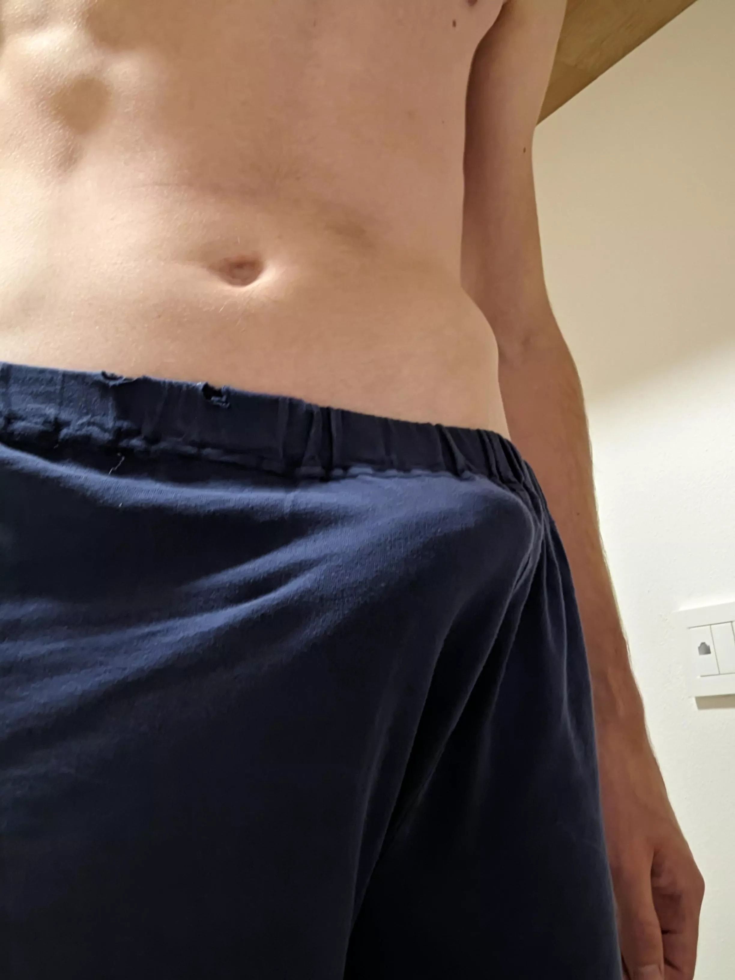 19M college boy toy showing through pants.. posted by MrSussyAmogus69