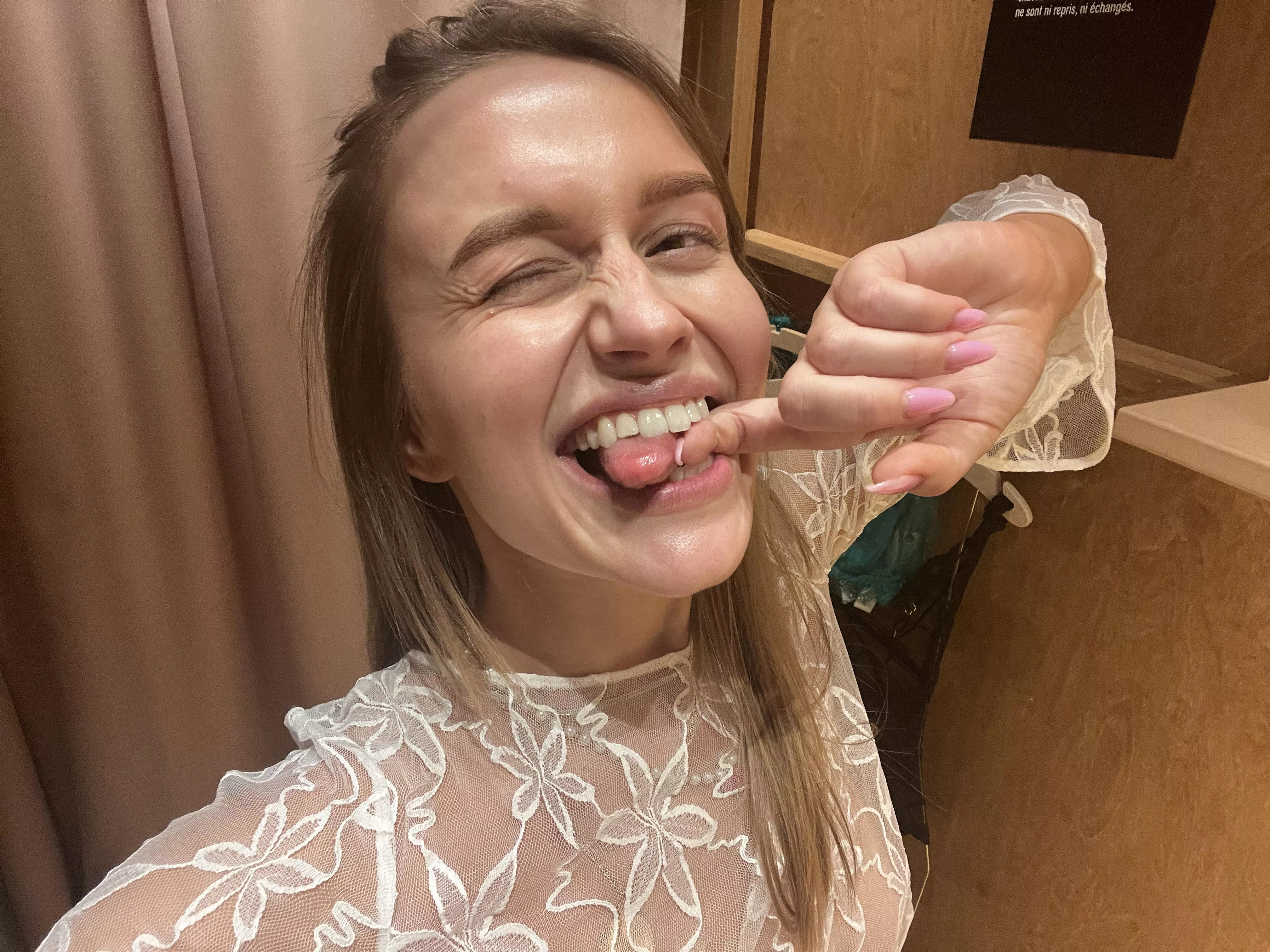 admit that I look cute posted by NannyElaborate