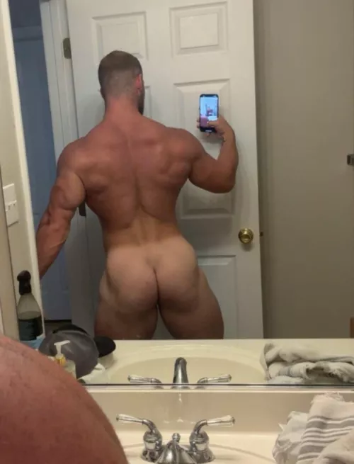 Fill my muscle ass up💦 by RhettRileyxxx