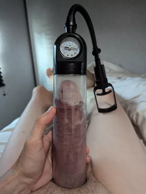 First time pumping  by Bondage_Lucy