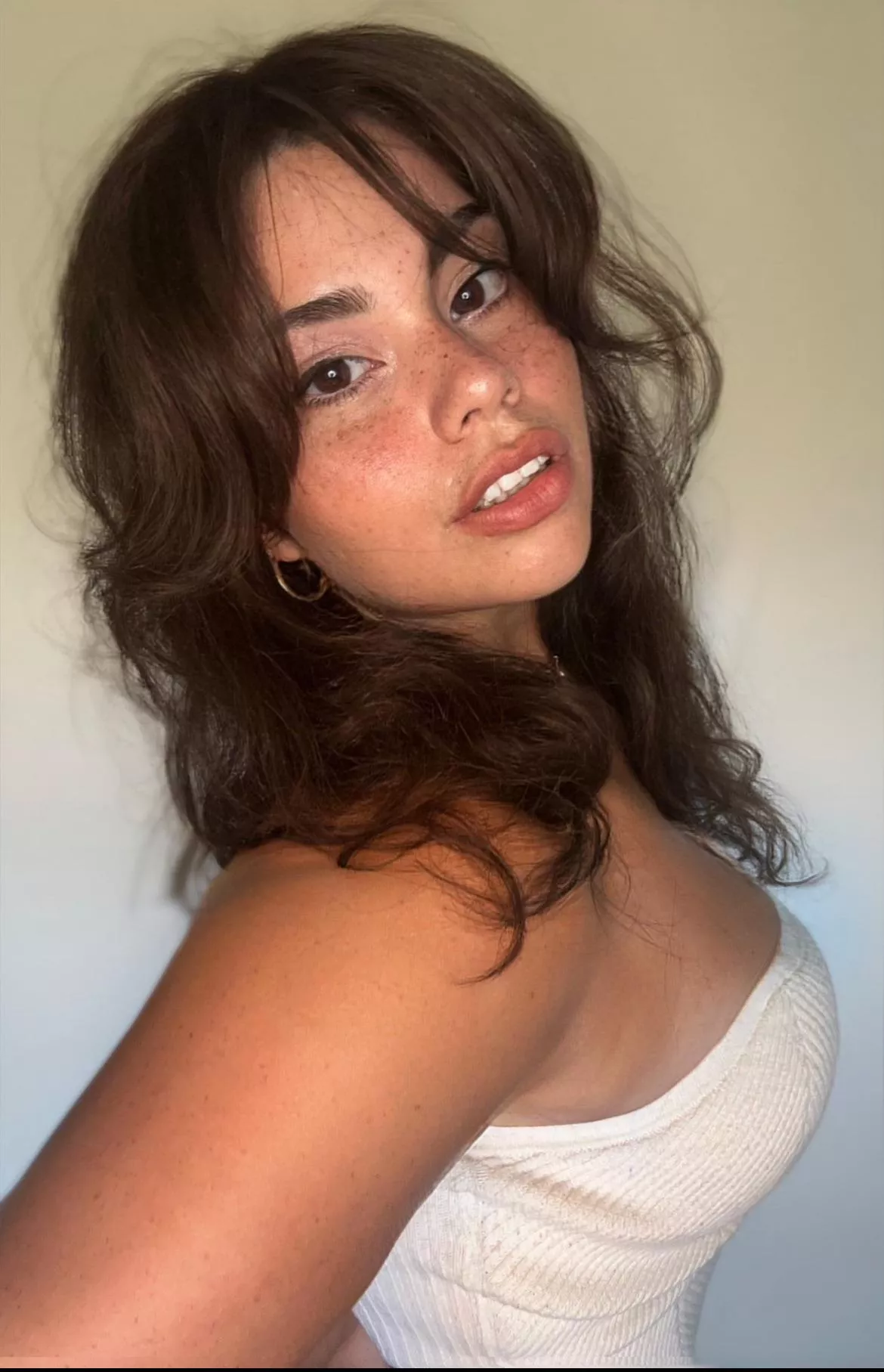 Freckled Mexicana wants to be your wifey  posted by mollyzedolly